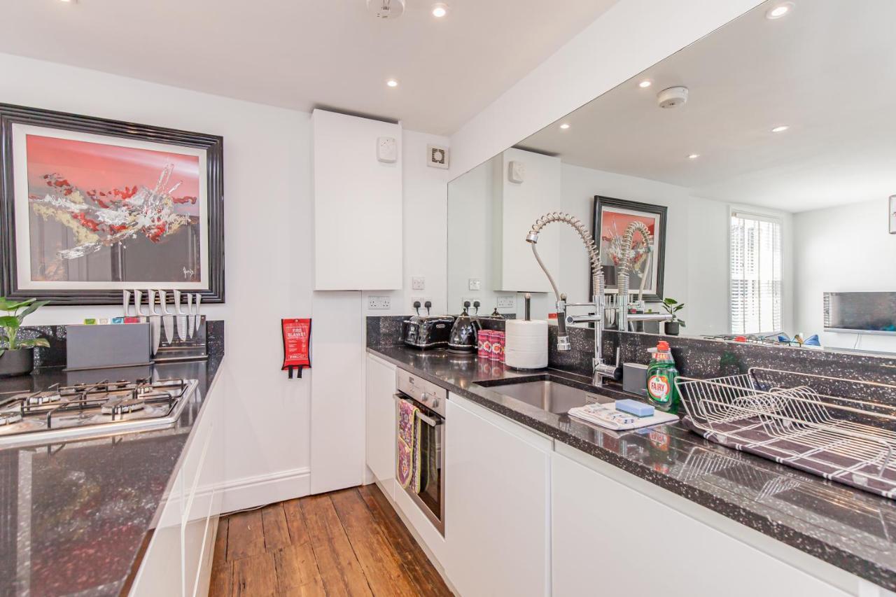 Outstandingly Beautiful Apartment With Parking Oxford Exterior foto